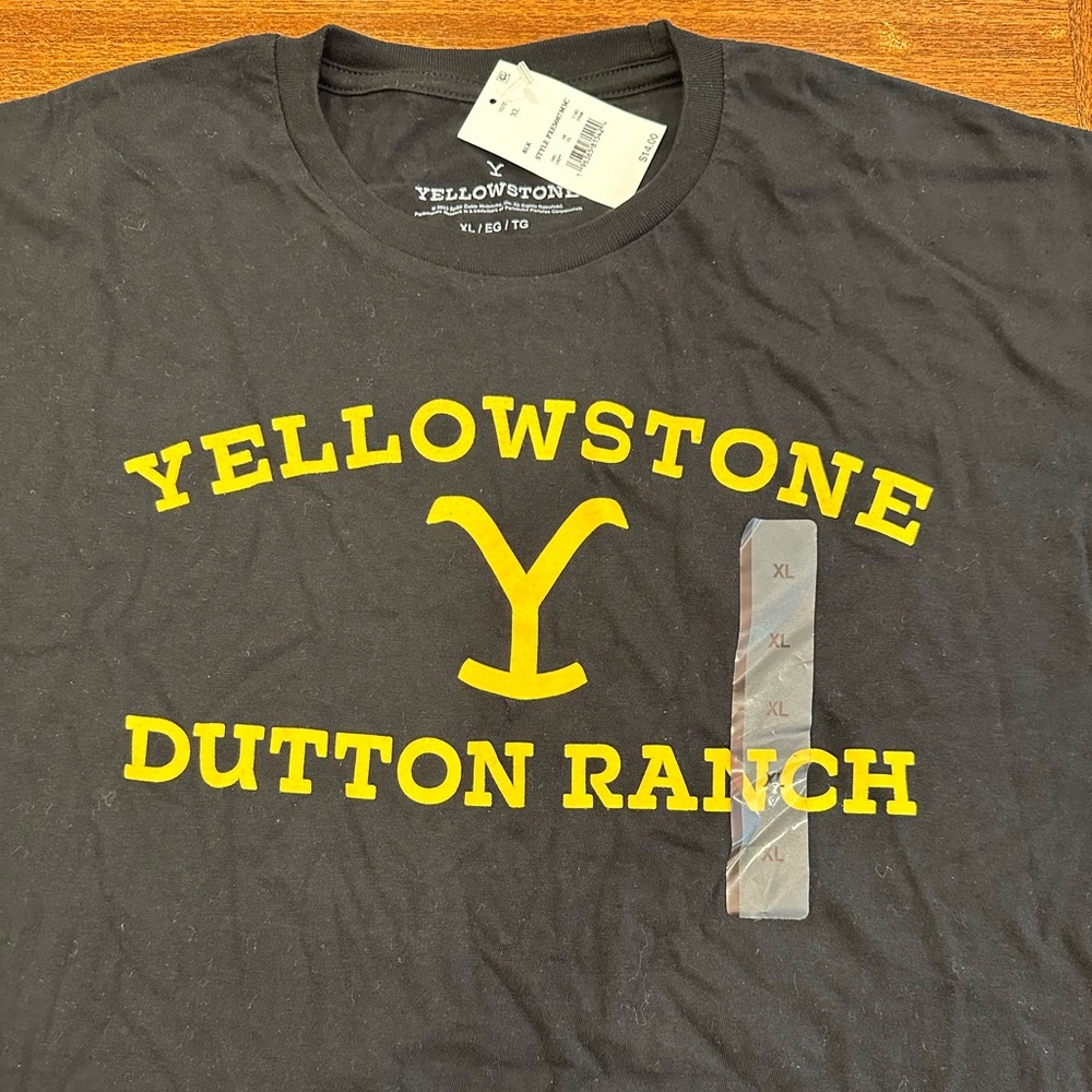 NWT Yellowstone Dutton Ranch Black T-Shirt, Men’s XL - Picture 2 of 5